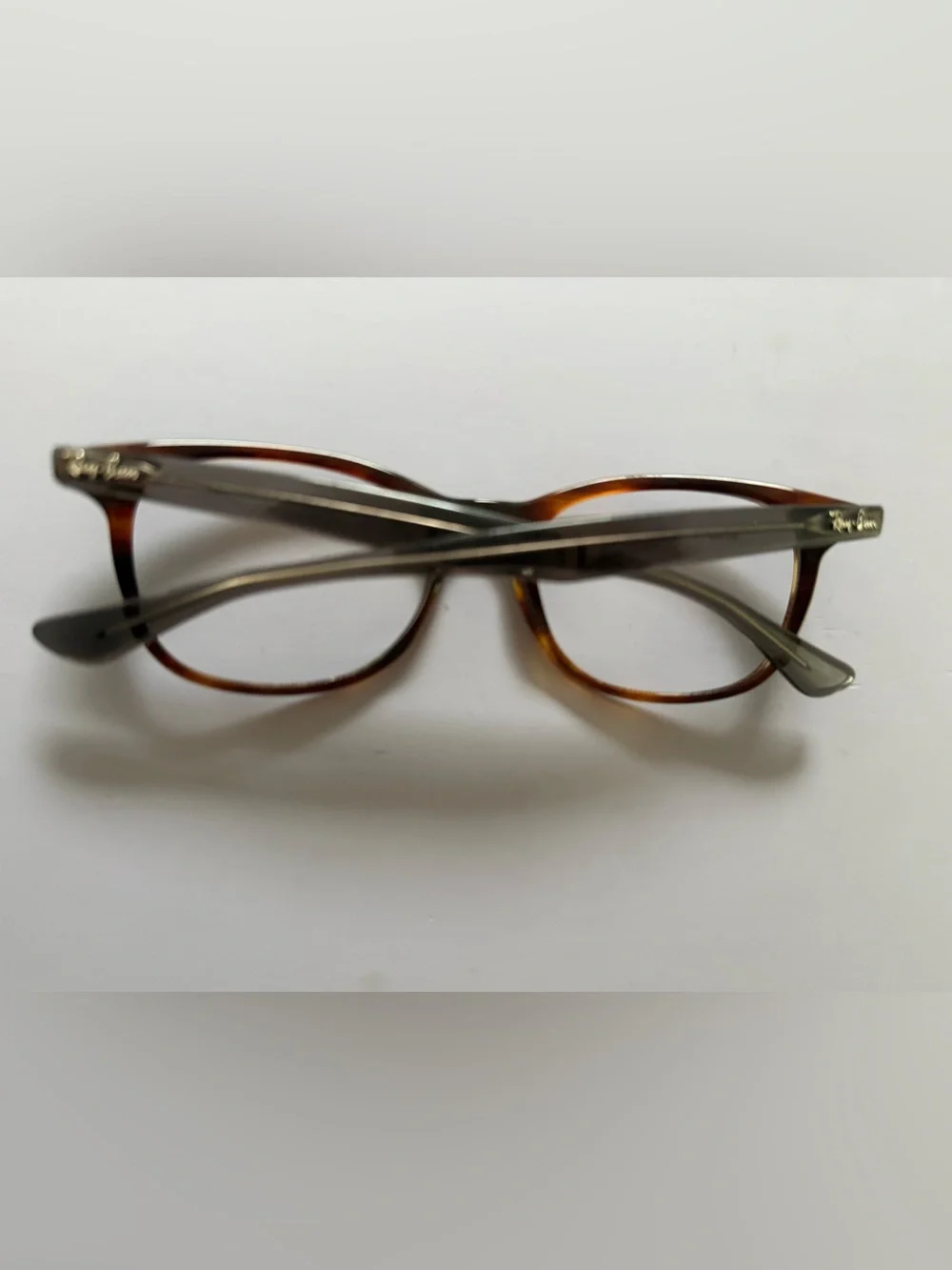 Ray-Ban classic oval